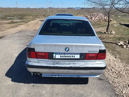 BMW 525 1993 года за 1 500 000 тг. в Шу – фото 3