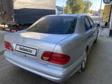 Mercedes-Benz E 280 1998 года за 3 000 000 тг. в Актобе – фото 5
