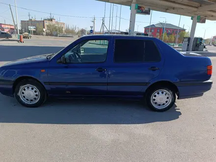 Volkswagen Vento 1994 года за 1 000 000 тг. в Кызылорда – фото 2