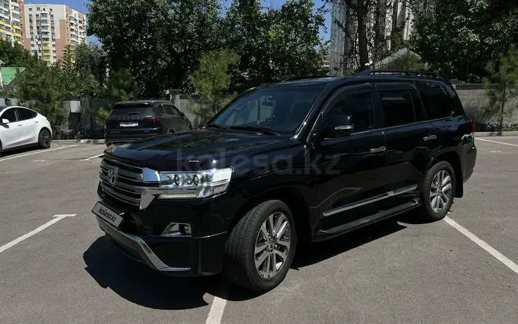 Toyota Land Cruiser 2017 года за 34 000 000 тг. в Алматы