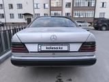 Mercedes-Benz E 200 1992 годаүшін1 500 000 тг. в Астана – фото 2