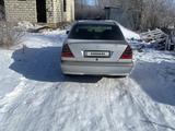 Mercedes-Benz C 180 1999 годаүшін3 100 000 тг. в Актобе – фото 2