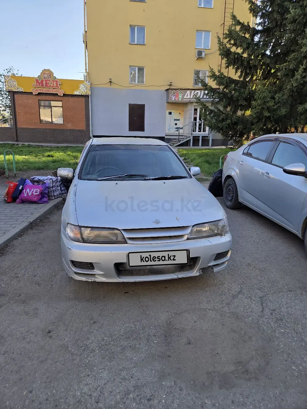 Nissan Pulsar, 1995