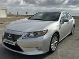 Lexus ES 300h 2013 года за 11 500 000 тг. в Актау