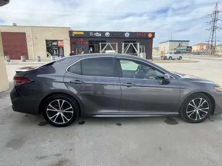 Toyota Camry 2019 года за 11 000 000 тг. в Актау – фото 5