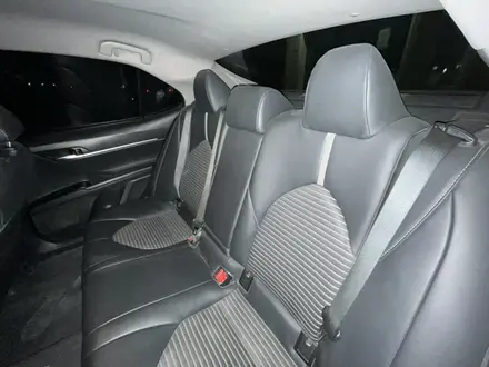 Toyota Camry 2019 года за 11 000 000 тг. в Актау – фото 14