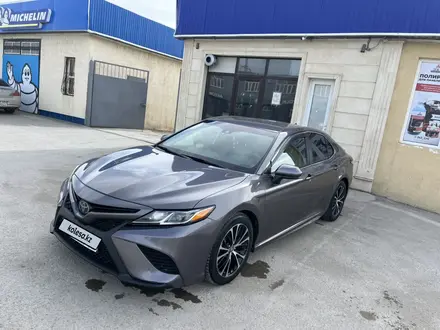 Toyota Camry 2019 года за 11 000 000 тг. в Актау