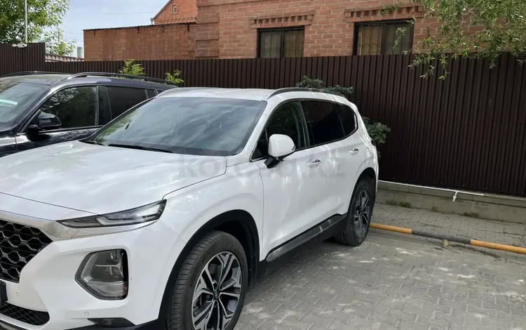 Hyundai Santa Fe 2020 года за 13 500 000 тг. в Уральск