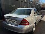 Mercedes-Benz C 180 2003 года за 3 000 000 тг. в Караганда
