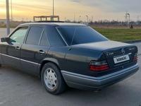 Mercedes-Benz E 280 1993 годаfor2 800 000 тг. в Тараз