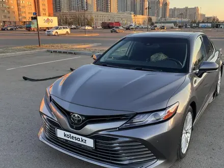 Toyota Camry 2017 года за 14 700 000 тг. в Астана – фото 18