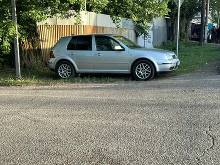 Volkswagen Golf 1999 года за 3 000 000 тг. в Алматы