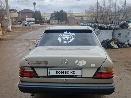 Mercedes-Benz E 200 1988 года за 1 500 000 тг. в Астана – фото 3