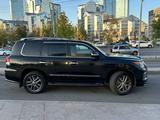 Lexus LX 570 2015 годаfor30 700 000 тг. в Астана – фото 4