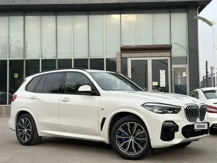 BMW X5 2018 года за 28 990 000 тг. в Шымкент