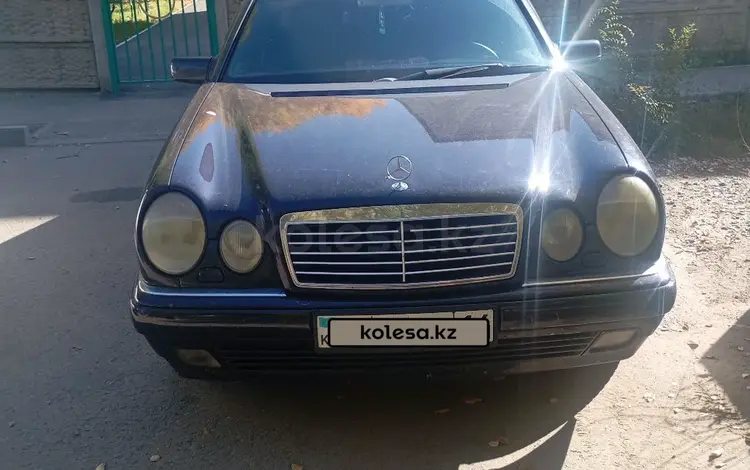 Mercedes-Benz E 230 1997 годаfor2 400 000 тг. в Павлодар