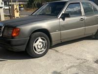 Mercedes-Benz E 200 1989 годаfor1 000 000 тг. в Шымкент