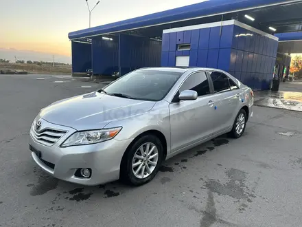 Toyota Camry 2010 года за 9 000 000 тг. в Алматы – фото 2