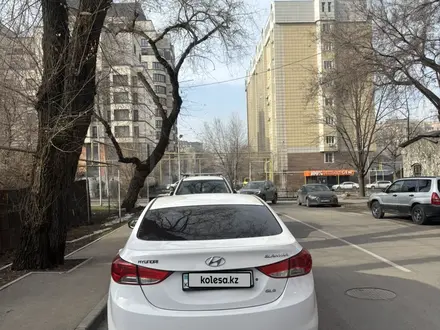 Hyundai Elantra 2013 года за 4 700 000 тг. в Актобе – фото 2