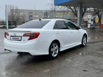 Toyota Camry 2014 года за 8 000 000 тг. в Уральск – фото 11