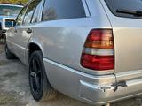 Mercedes-Benz E 280 1993 годаүшін2 000 000 тг. в Талдыкорган – фото 5