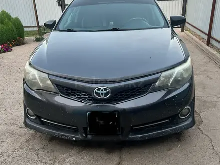 Toyota Camry 2011 года за 7 000 000 тг. в Уральск – фото 2