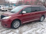 Toyota Sienna 2011 года за 10 500 000 тг. в Актобе – фото 2