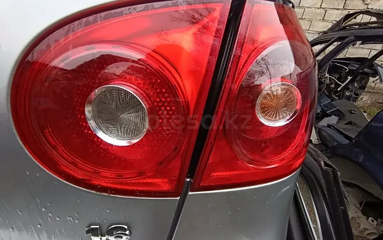 Фонарь крыла задний правый для Volkswagen Golf 5үшін30 000 тг. в Тараз