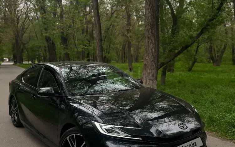 Toyota Camry 2024 года за 17 200 000 тг. в Тараз