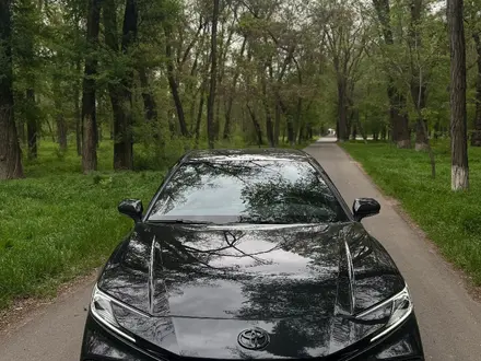 Toyota Camry 2024 года за 17 200 000 тг. в Тараз – фото 2