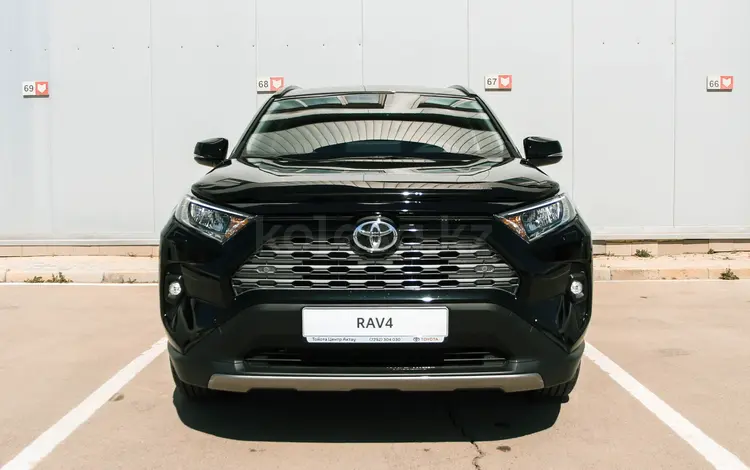 Toyota RAV4 Prestige 2025 года за 18 000 000 тг. в Уральск