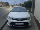 Toyota Camry 2016 года за 10 800 000 тг. в Шымкент