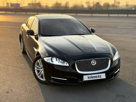 Jaguar XJ 2010 года за 14 800 000 тг. в Алматы – фото 20