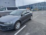 Volkswagen Jetta 2013 года за 7 100 000 тг. в Астана – фото 2