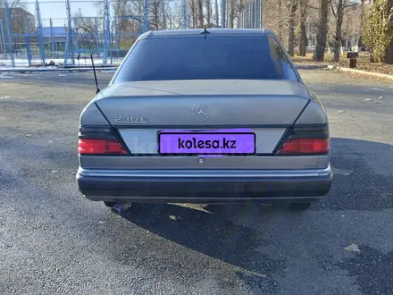 Mercedes-Benz E 230 1991 года за 2 200 000 тг. в Талдыкорган – фото 3