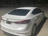 Hyundai Elantra 2017 года за 7 500 000 тг. в Уральск