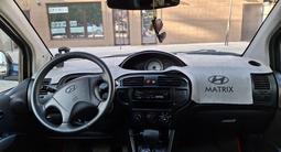 Hyundai Matrix 2009 года за 2 800 000 тг. в Уральск – фото 2