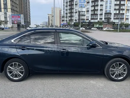 Toyota Camry 2015 года за 9 000 000 тг. в Атырау – фото 6