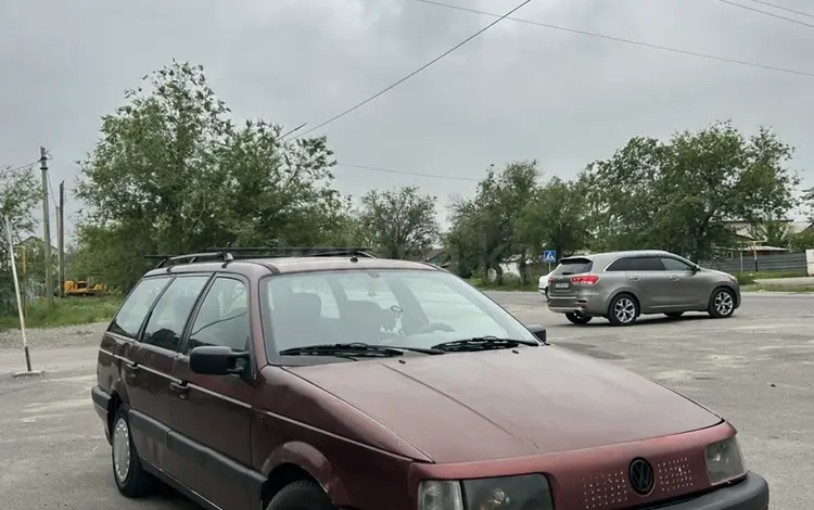Volkswagen Passat 1990 годаүшін1 350 000 тг. в Алматы