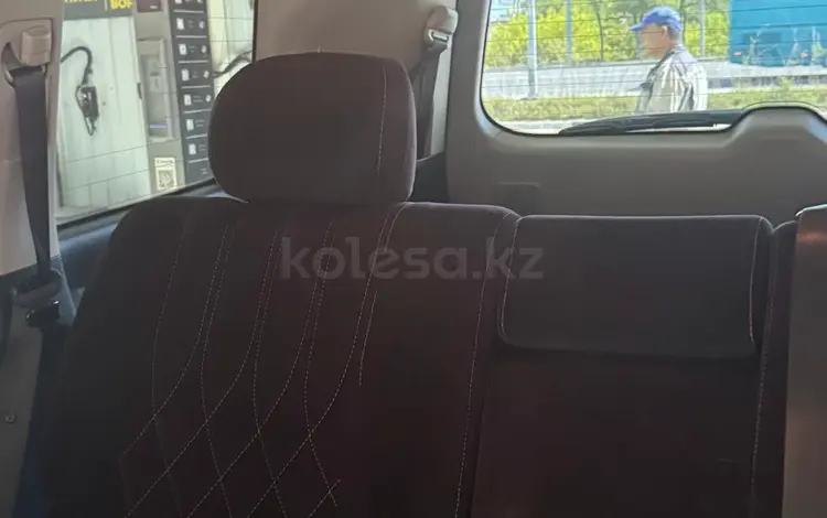 Toyota Land Cruiser 2011 года за 19 000 000 тг. в Караганда