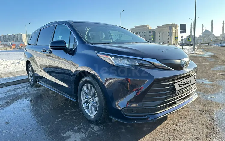 Toyota Sienna 2022 года за 20 000 000 тг. в Астана