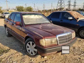 Mercedes-Benz 190