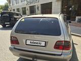 Mercedes-Benz E 320 2002 года за 3 500 000 тг. в Шымкент – фото 2
