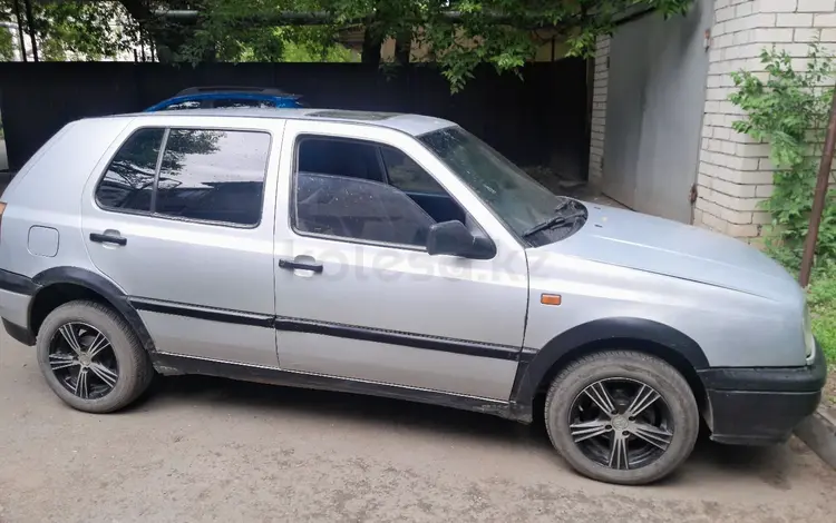 Volkswagen Golf 1993 годаүшін1 250 000 тг. в Уральск