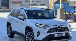 Toyota RAV4 2019 года за 14 900 000 тг. в Алматы – фото 3