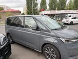 Volkswagen Multivan 2023 года за 35 000 000 тг. в Астана – фото 3
