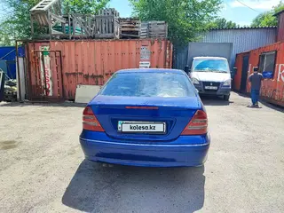 Mercedes-Benz C 320