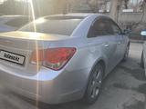 Chevrolet Cruze 2011 года за 3 300 000 тг. в Астана – фото 3
