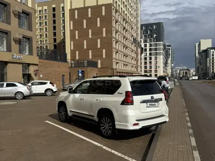 Toyota Land Cruiser Prado 2022 года за 31 200 000 тг. в Астана – фото 5