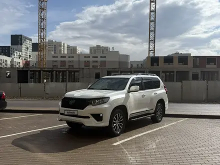 Toyota Land Cruiser Prado 2022 года за 31 200 000 тг. в Астана – фото 3